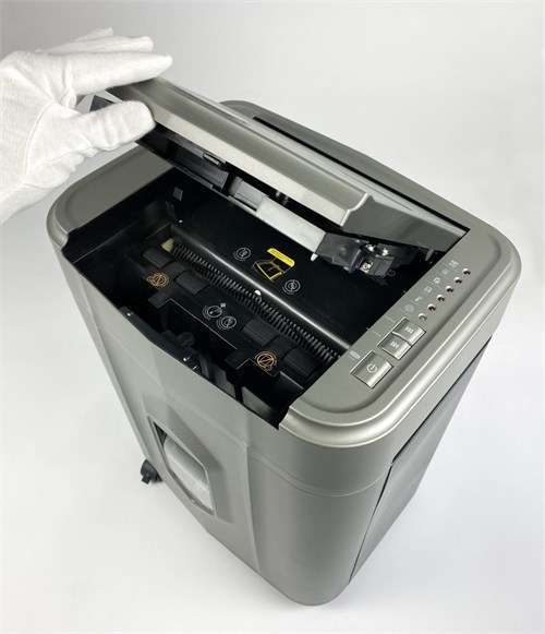 Шредер Heleos АП23-5 серый/серебристый с автоподачей (секр.P-5) фрагменты 145лист. 23лтр. скрепки ск АП23-5