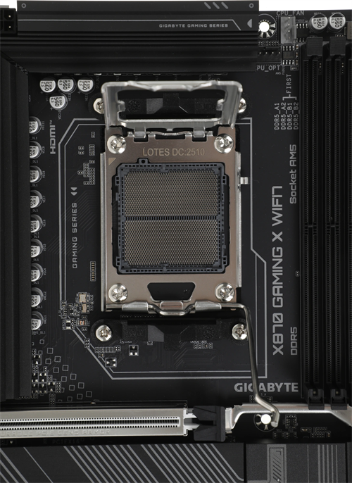 Материнская плата Gigabyte X870 GAMING X WIFI7 Socket AM5 AMD X870 ATX AC`97 8ch(7.1) 2.5Gg RAID+HDM X870 GAMING X WIFI7