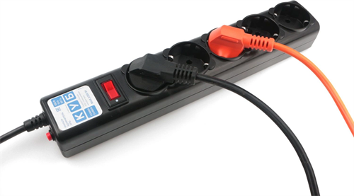 Сетевой фильтр Powercube SPG5-C3 3м (5 розеток) черный (коробка) SPG5-C3