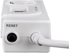 Сетевой удлинитель Hama H-121939 1.5м (4 розетки) белый (коробка) 00121939