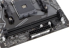 Материнская плата Gigabyte A520M S2H Soc-AM4 AMD A520 2xDDR4 mATX AC`97 8ch(7.1) GbLAN RAID+VGA+DVI+ A520M S2H